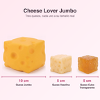 Squishy Box Cheese Lover Jumbo: el queso jumbo de 10 cm junto al queso vaselina y el queso cubo transparente de 5 cm, a su tamaño real